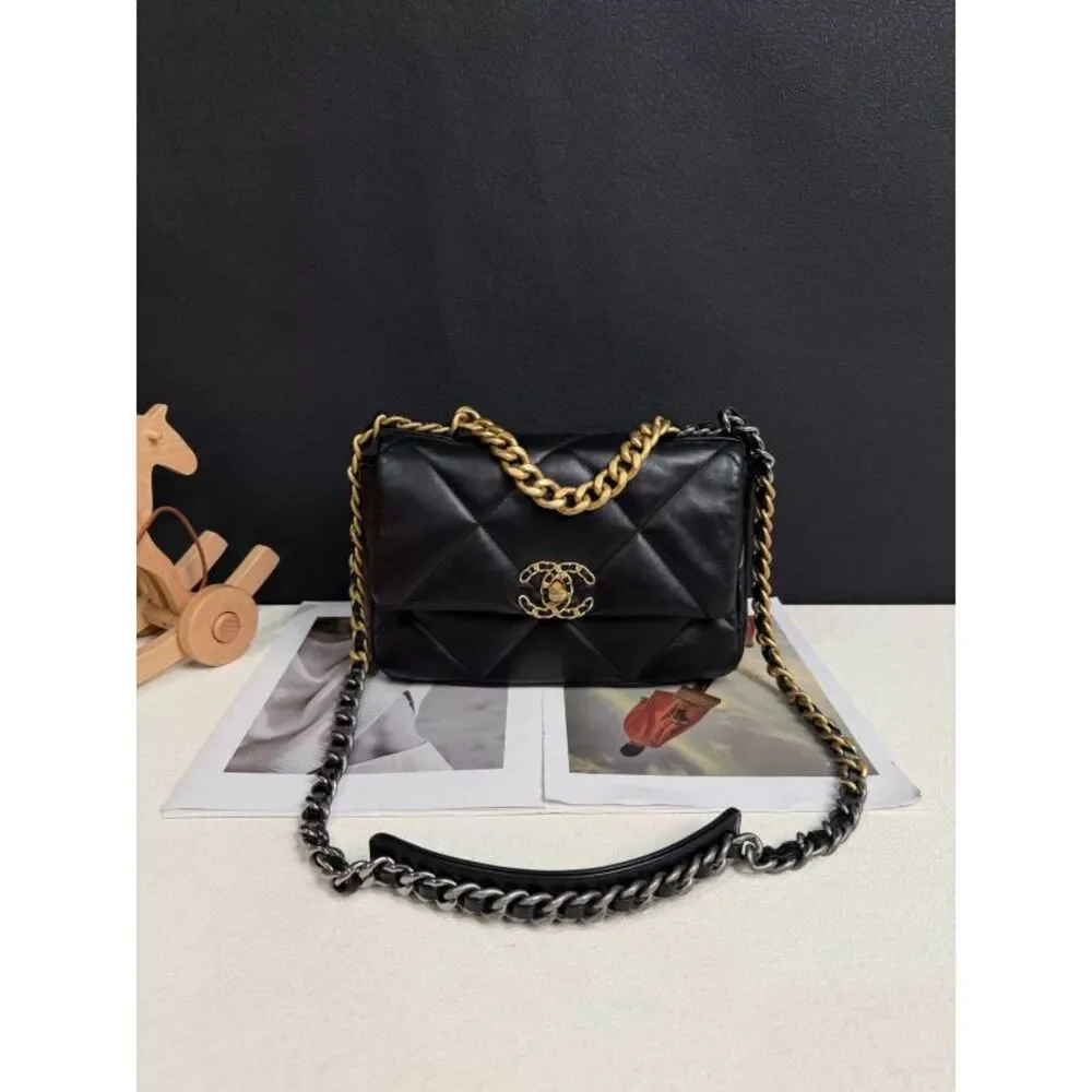 Chanel Women Pre-Loved Bag Very Good Condition